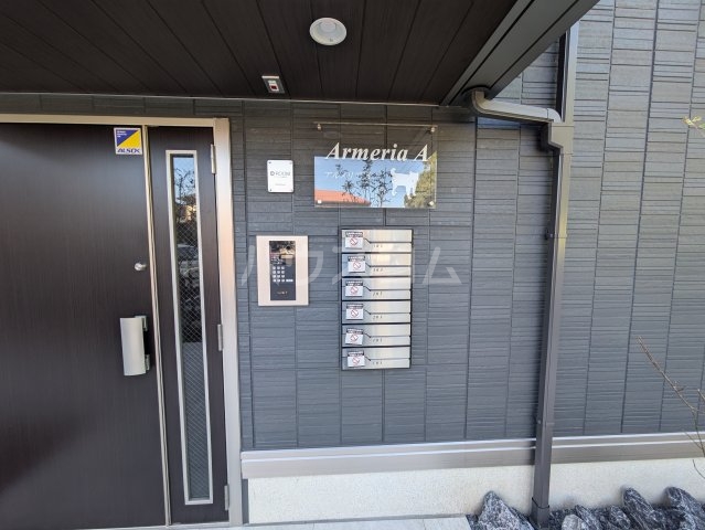 25/30 エントランス