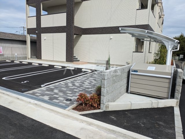 23/24 駐車場