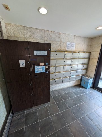 19/21 エントランス