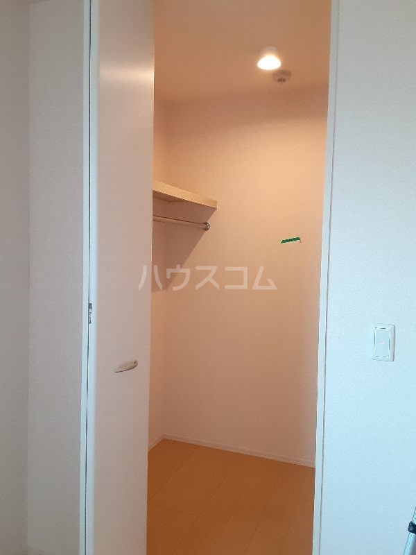 13/30 収納