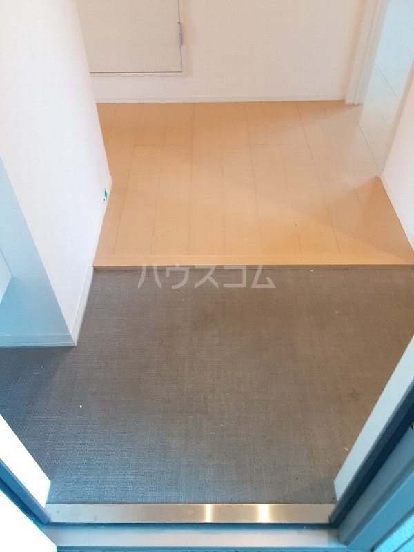14/30 玄関