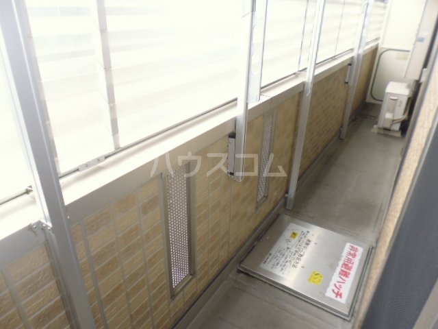 15/28 バルコニー