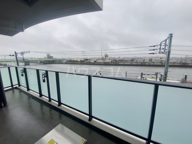 13/27 バルコニー