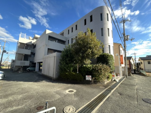 26/28 駐車場