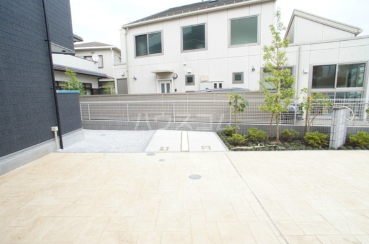 26/30 駐車場
