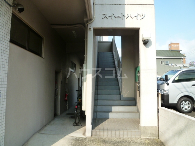 22/25 エントランス