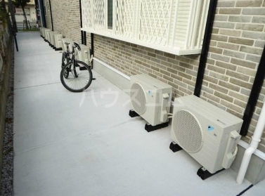 17/19 エントランス