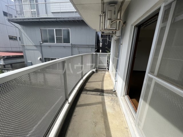 22/28 バルコニー
