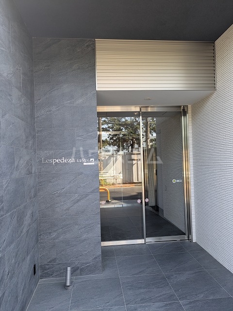 3/4 エントランス