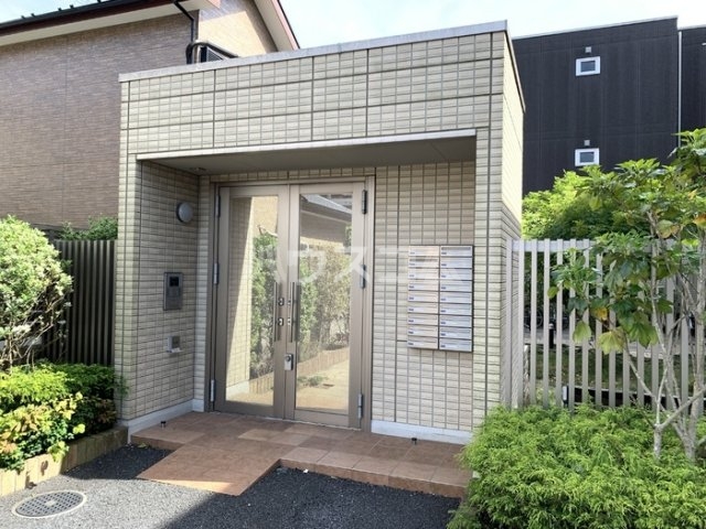 13/23 エントランス