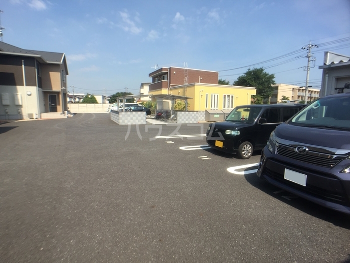 17/25 駐車場