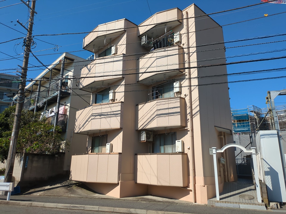 シャンヴォールＩＺＵＭＩの外観