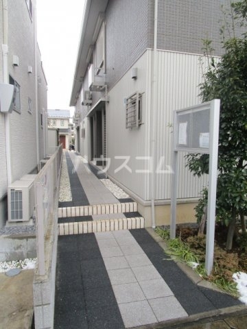 23/29 エントランス
