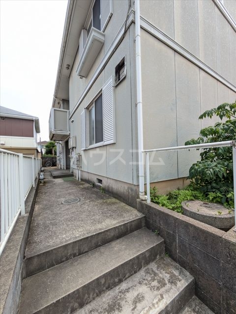 19/23 エントランス