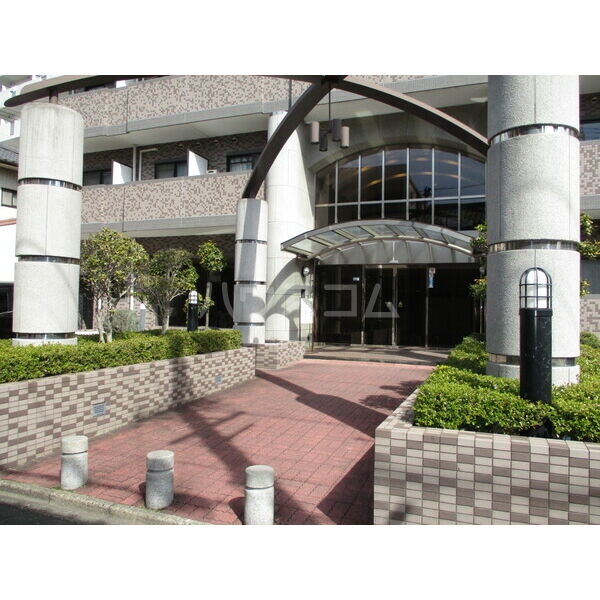 17/22 エントランス