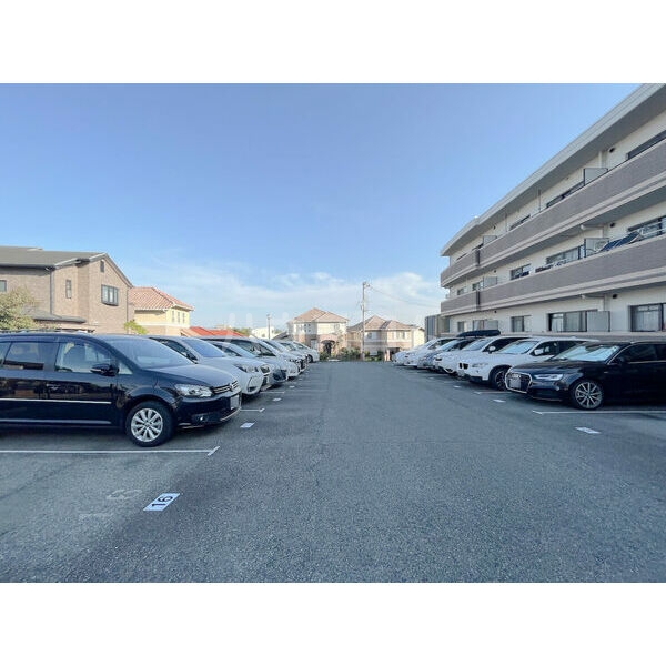 16/26 駐車場