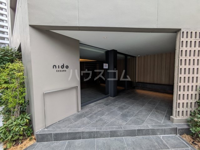 25/30 エントランス