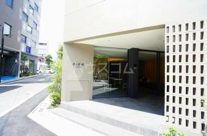 20/29 エントランス