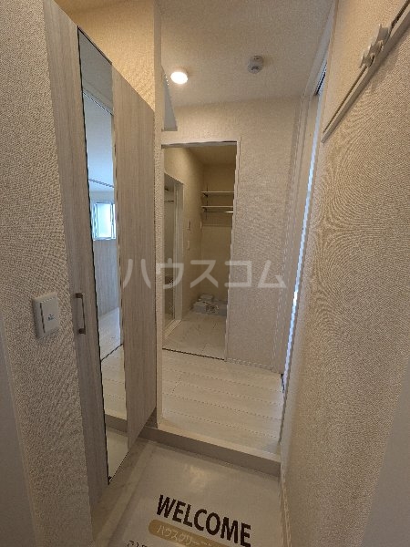 13/30 玄関