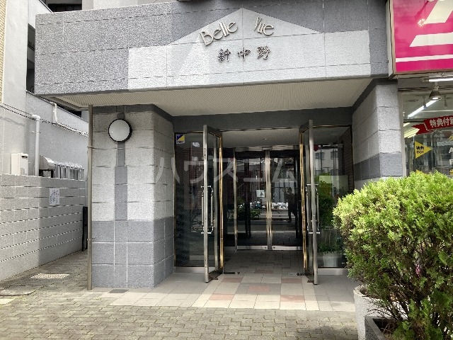 22/25 エントランス