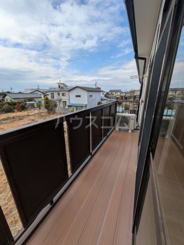 13/18 バルコニー