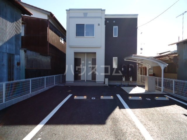 18/26 駐車場