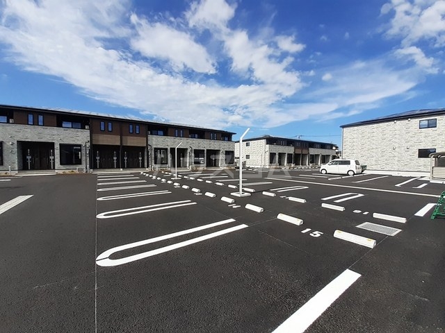 14/20 駐車場