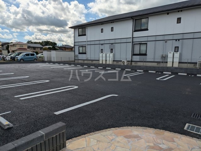 2/6 駐車場