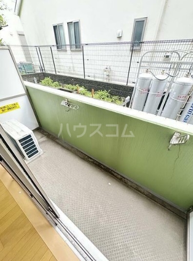 13/19 バルコニー