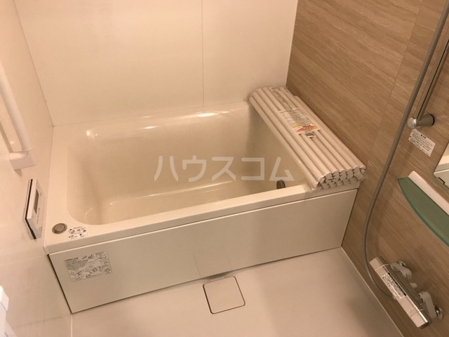 14/25 浴室