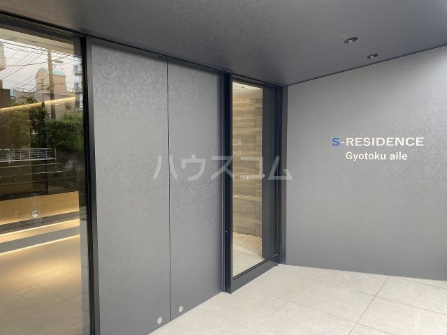 19/29 エントランス