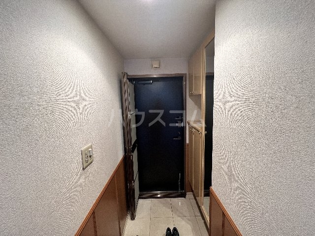 13/30 玄関