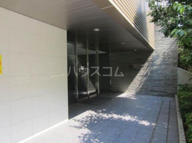 14/21 エントランス