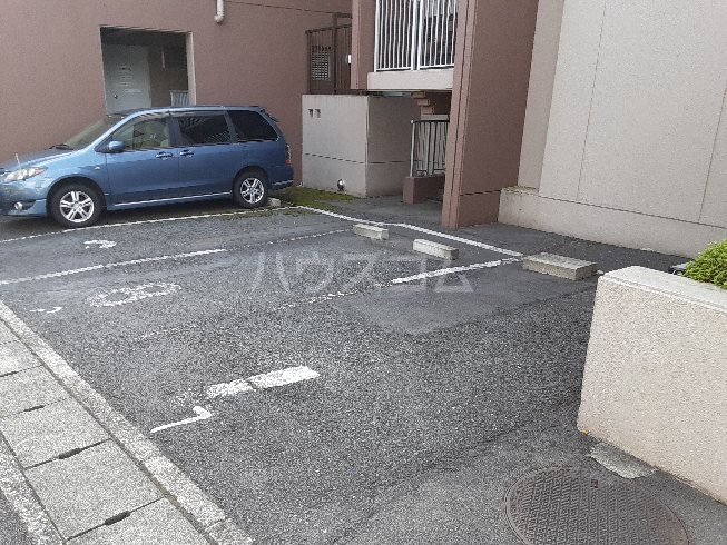 19/26 駐車場