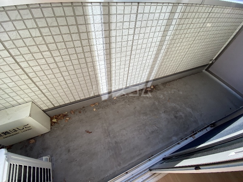 19/30 バルコニー