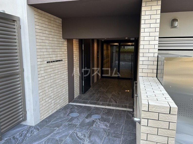 29/30 エントランス