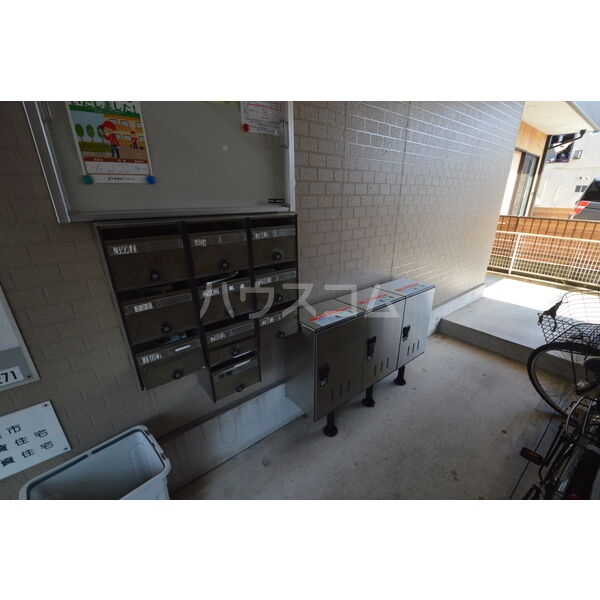 14/22 エントランス