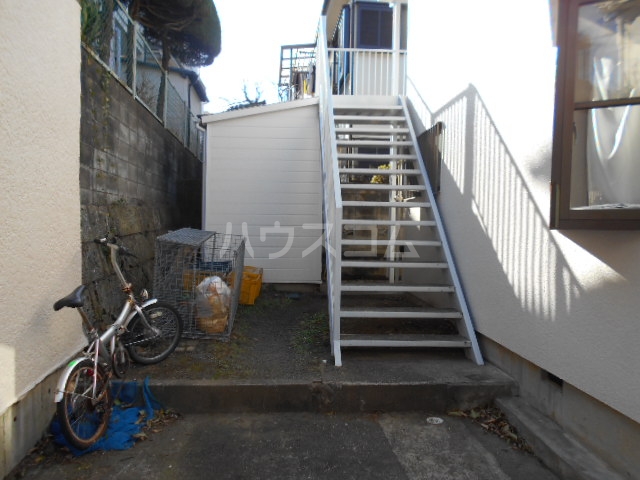 21/29 エントランス