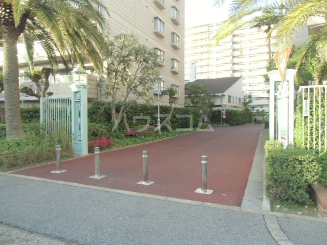 20/20 エントランス