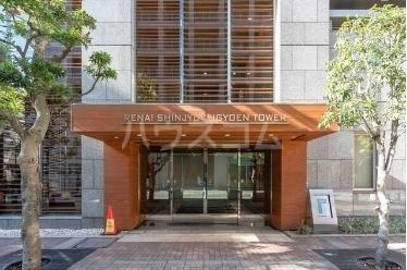 14/16 エントランス