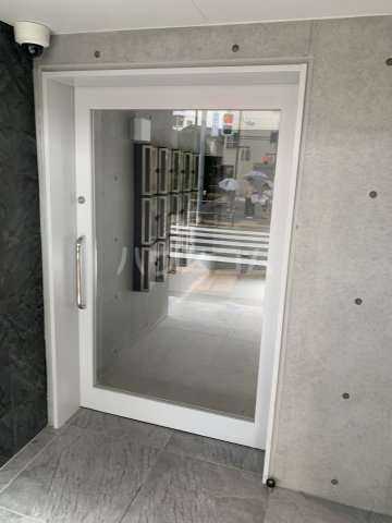 25/29 エントランス