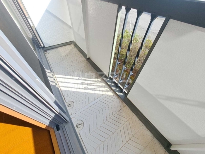 15/28 バルコニー