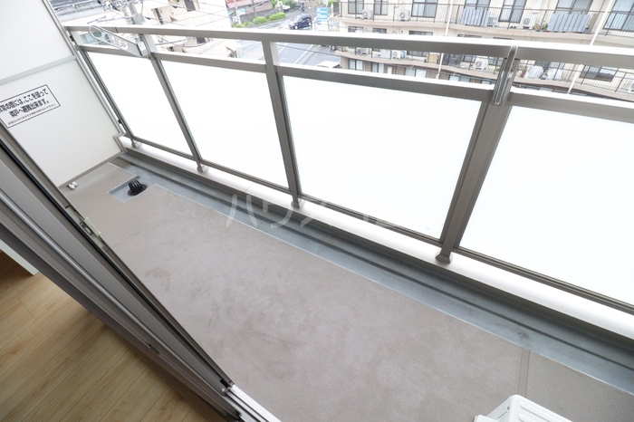 17/28 バルコニー