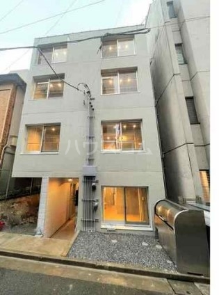 17/23 エントランス