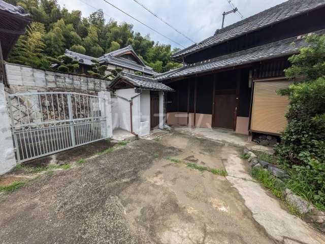 20/22 エントランス