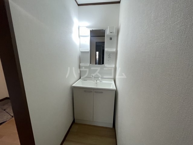 16/27 洗面
