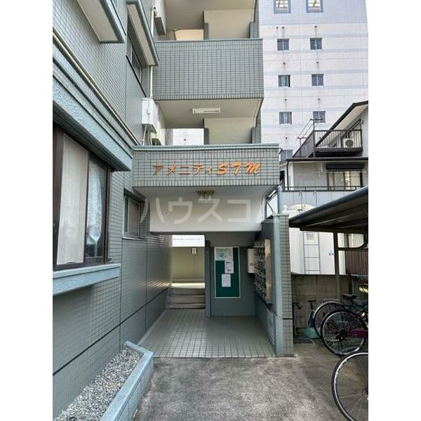 14/21 エントランス