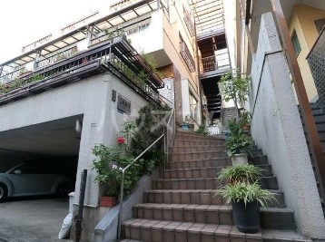 2/5 エントランス