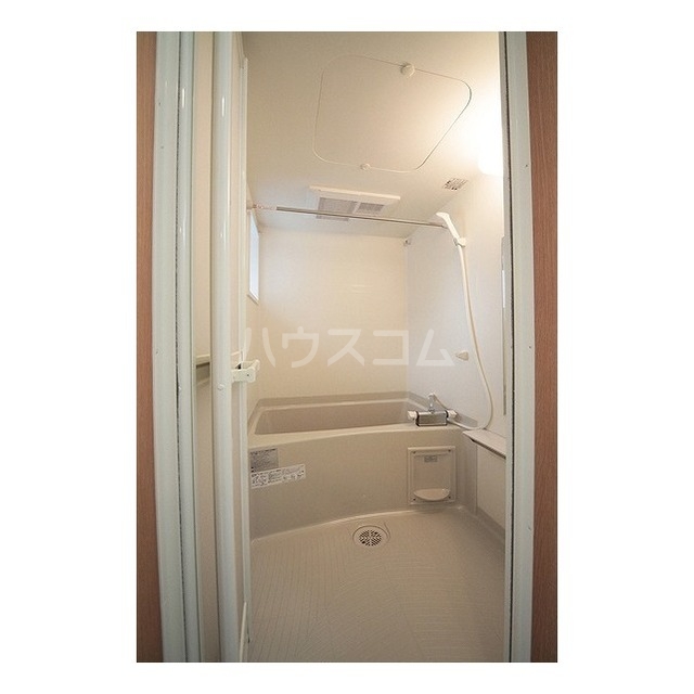 14/28 浴室
