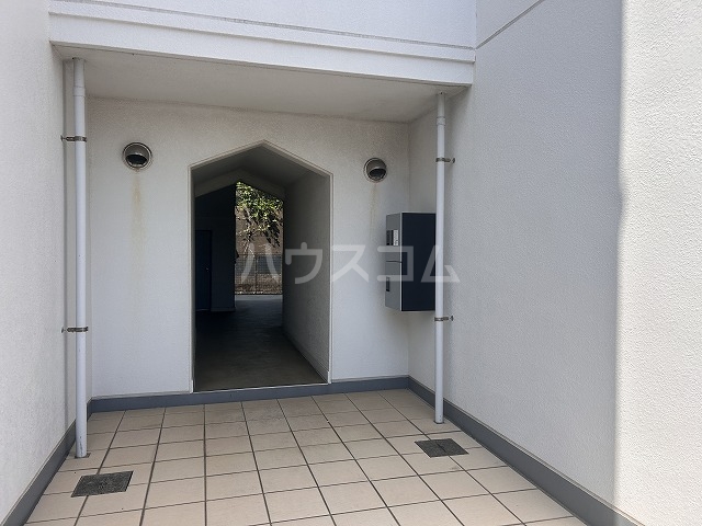 20/22 エントランス